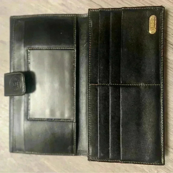Vintage Fendi wallet​ - Picture 3 of 3